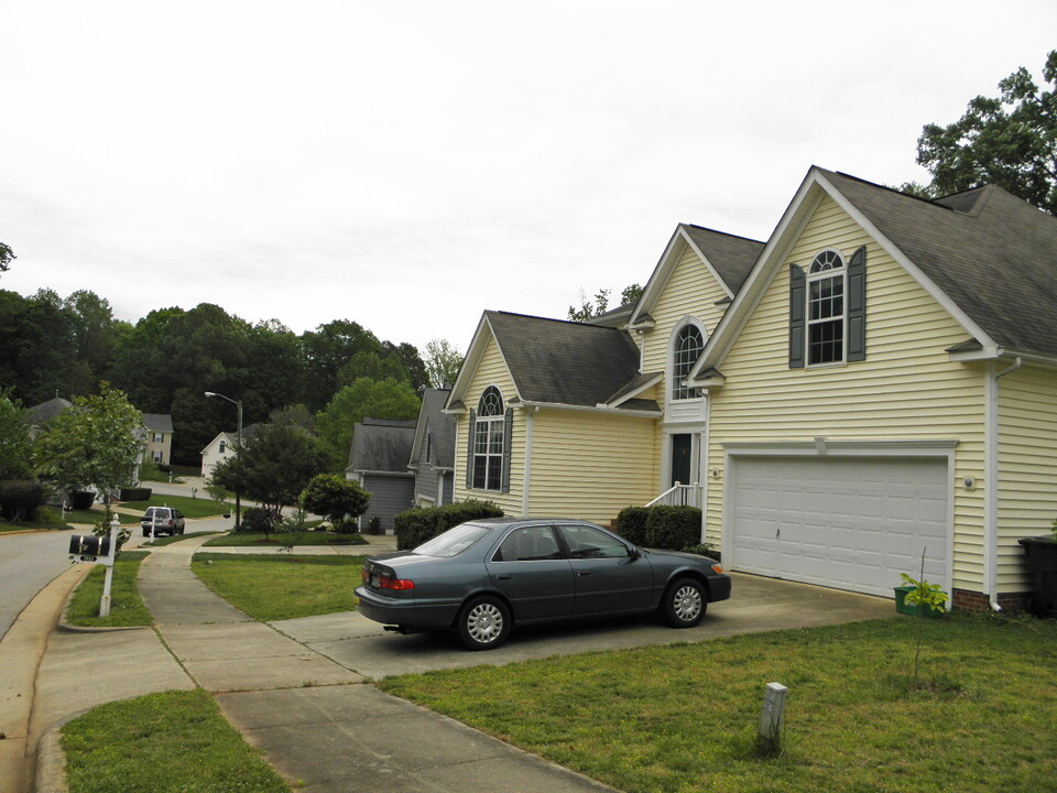 7913 Verona Pl in Raleigh, NC - Building Photo