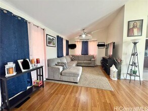 94-201-201 Kikepa Pl in Waipahu, HI - Building Photo - Building Photo