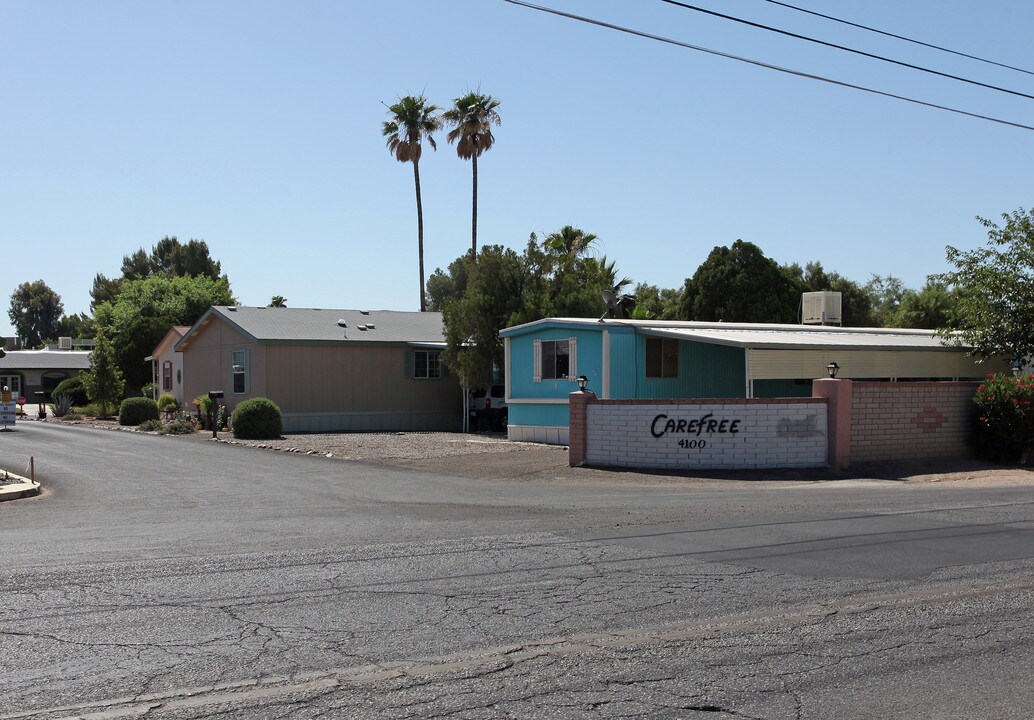 Carefree Village Estates in Tucson, AZ - Building Photo