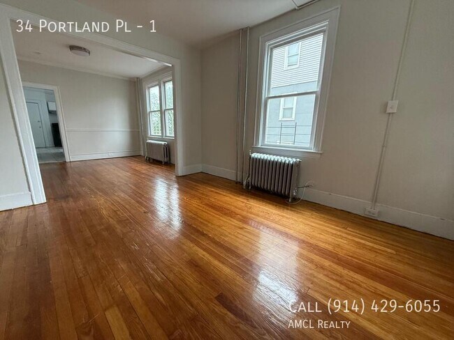 34 Portland Pl in Yonkers, NY - Building Photo - Building Photo