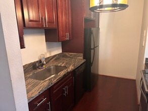 3731 Kanaina Ave, Unit 329 in Honolulu, HI - Building Photo - Building Photo