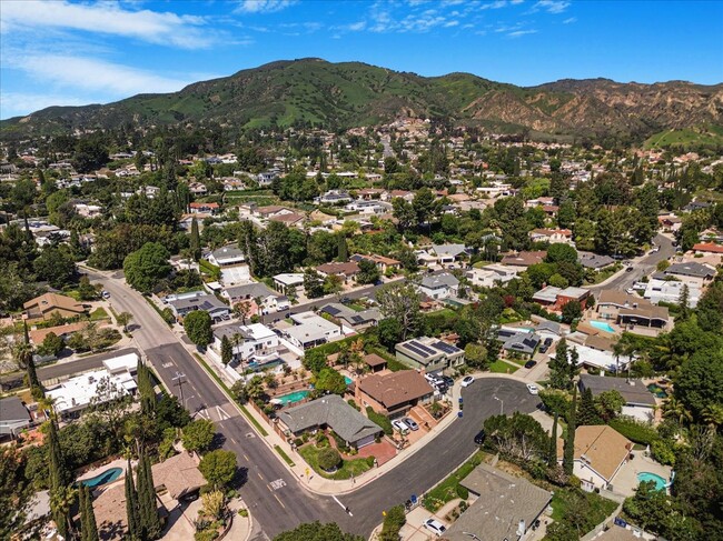 12601 El Oro Way in Los Angeles, CA - Building Photo - Building Photo