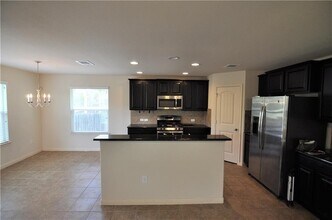 11000 Pilgrimage Dr in Austin, TX - Building Photo - Building Photo