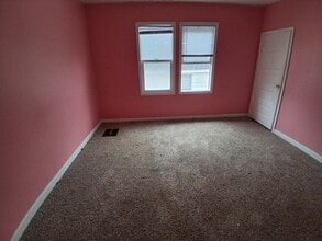 1729 N Woodford St in Decatur, IL - Building Photo - Building Photo