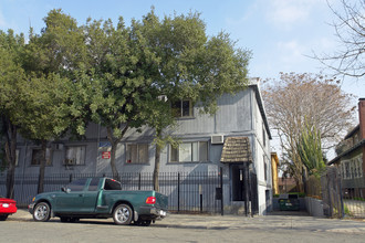 Boardwalk Apartments in Stockton, CA - Building Photo - Building Photo