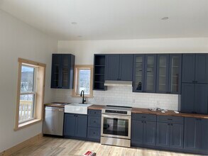 223 Huntley Rd, Unit 221 in Westford, VT - Building Photo - Building Photo