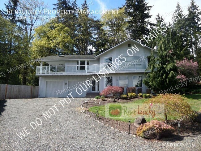 property at 31037 6th Pl SW