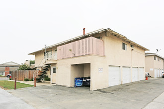 7250 Corsican Dr in Huntington Beach, CA - Building Photo - Building Photo