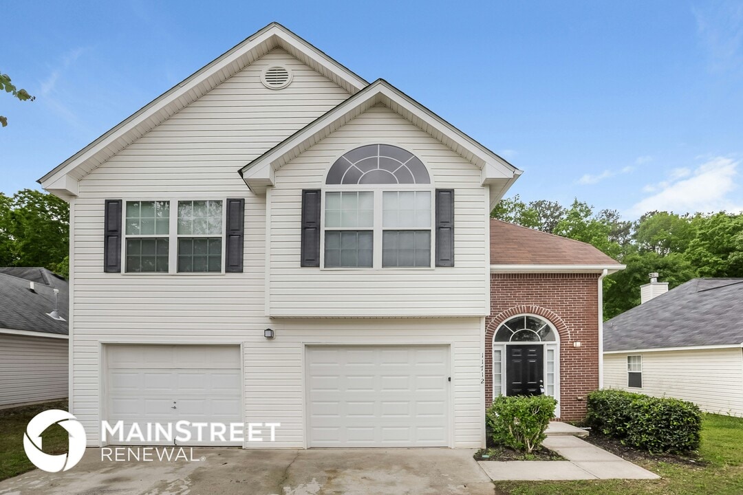 11712 Registry Blvd in Hampton, GA - Building Photo