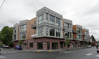 Belmont East in Portland, OR - Building Photo