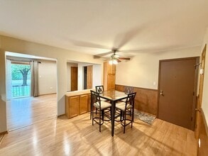 8029 Beloit Ave, Unit 1B in Bridgeview, IL - Building Photo - Building Photo