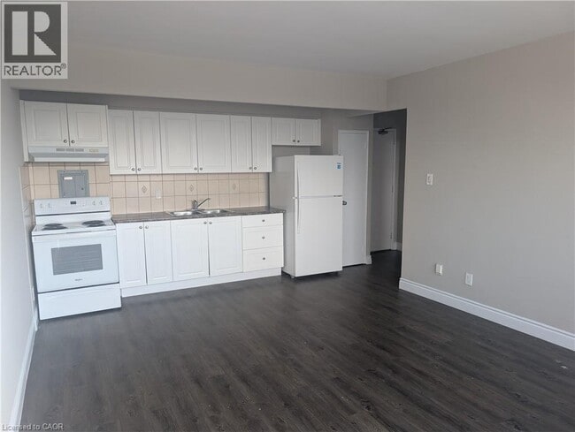 468 Ottawa St N in Hamilton, ON - Building Photo - Building Photo