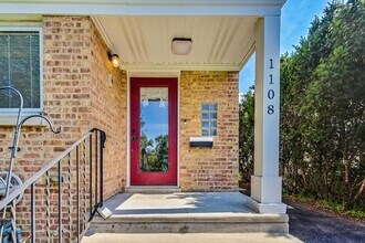 1108 W Northwest Hwy in Arlington Heights, IL - Building Photo - Building Photo