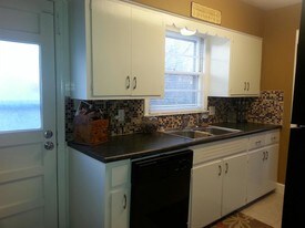 8001 E Indianapolis St in Wichita, KS - Building Photo