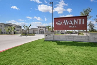 Avanti West in Edinburg, TX - Foto de edificio - Building Photo