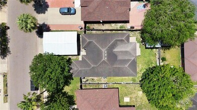 6 McCormack Dr in Edinburg, TX - Building Photo - Building Photo