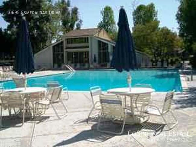 10695 Esmeraldas Dr in San Diego, CA - Building Photo - Building Photo