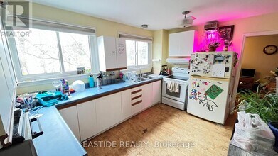 153 Simpson Rd in Ajax, ON - Building Photo - Building Photo