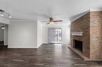 5902 Marvin Loving Dr in Garland, TX - Building Photo - Building Photo