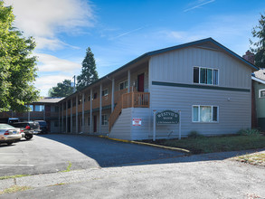 Westview Manor in Salem, OR - Building Photo - Building Photo