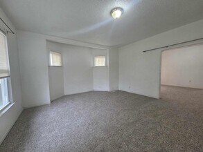 231 W 2nd St in Junction City, KS - Building Photo - Building Photo