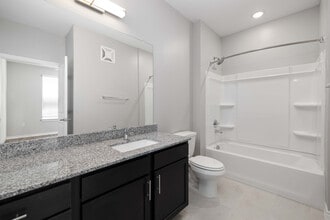 The Terrace at Highland Hills in Dallas, TX - Foto de edificio - Building Photo