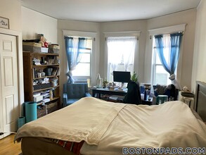 32 Chatham St, Unit 4 in Cambridge, MA - Foto de edificio - Building Photo