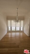 1034 N Kenmore Ave in Los Angeles, CA - Building Photo - Building Photo