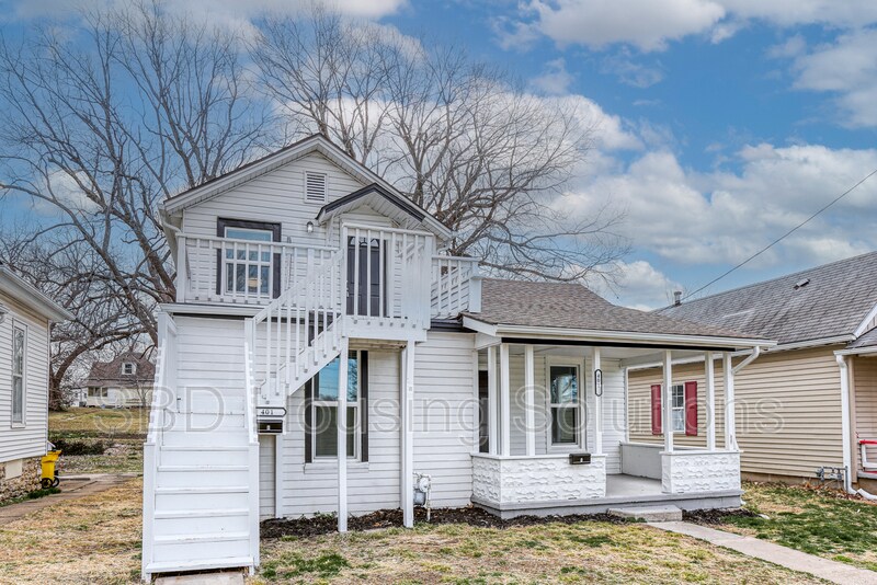 401 S Spring St in Independence, MO - Building Photo