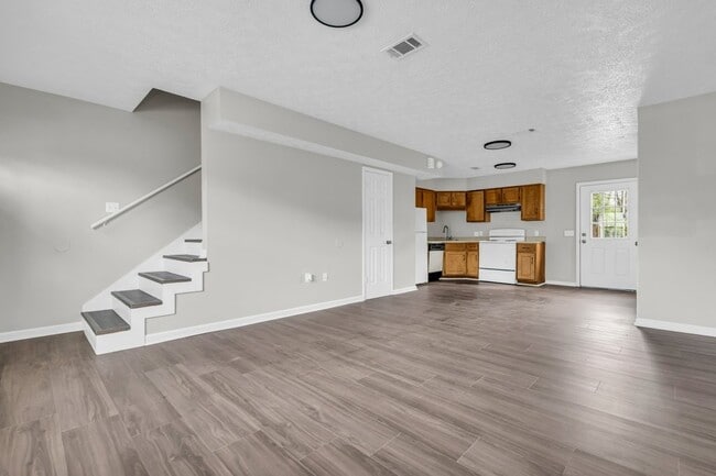 456 W Broad St in West Point, MS - Building Photo - Building Photo