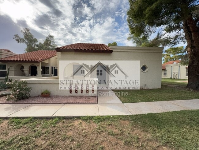 property at 5136 E Evergreen St