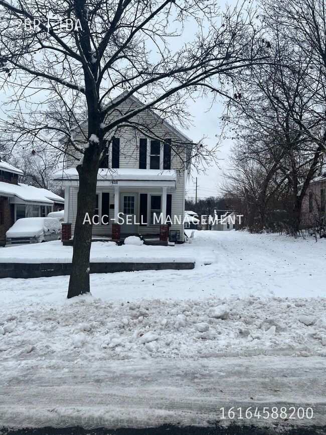 property at 836 Coit Ave NE