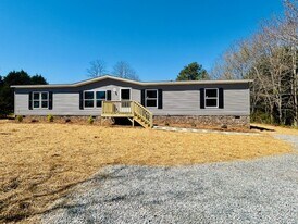 3144 Rickwood Dr in Newton, NC - Building Photo