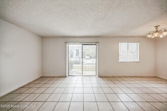 441 Mercury Ave SE in Palm Bay, FL - Building Photo - Building Photo