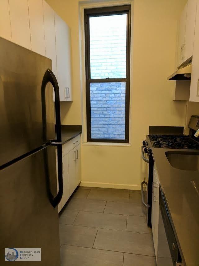 106 E 81st St-Unit -4A in New York, NY - Building Photo - Building Photo