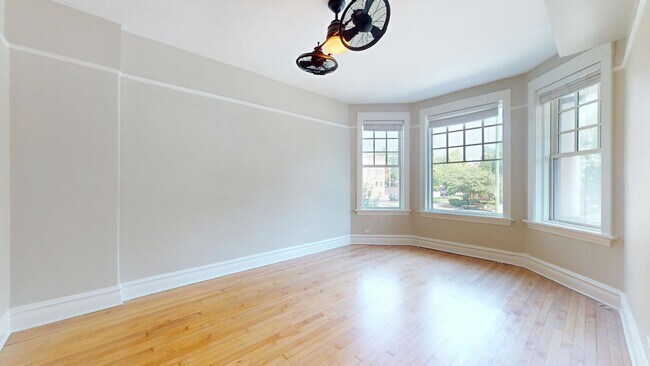 1257 W Schubert Ave in Chicago, IL - Building Photo - Building Photo