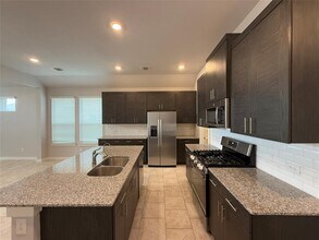 18300 Emu Ln in Manor, TX - Building Photo - Building Photo