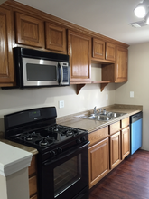 2321 Parkrose St in Crest Hill, IL - Building Photo - Building Photo