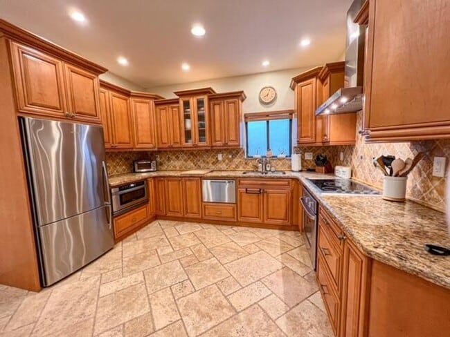 property at 5500 Fox Hollow Dr
