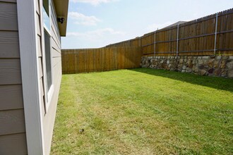 3155 Helix Bay Dr in Crandall, TX - Building Photo - Building Photo