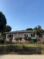 8623 Tilden Ave in Los Angeles, CA - Building Photo