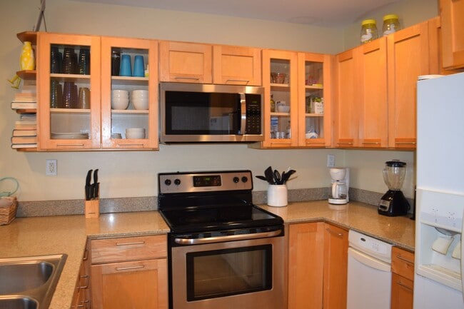 44 Kanani Rd in Kihei, HI - Building Photo - Building Photo