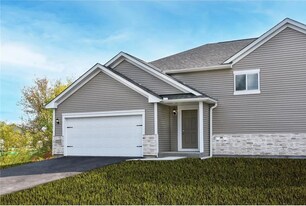 1113 Natalie Ave in Montrose, MN - Building Photo