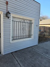 5926 Prospect Ave in Kansas City, MO - Building Photo - Building Photo