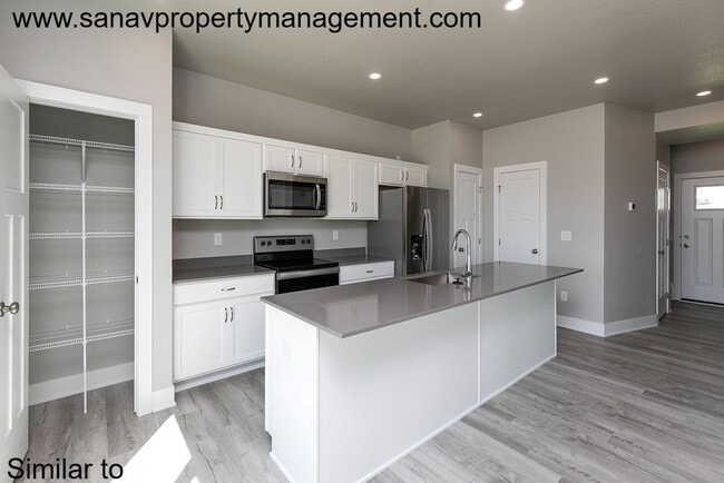 15118 Deerview Dr in Urbandale, IA - Building Photo - Building Photo