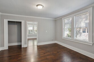 1334 E Waldburg St in Savannah, GA - Building Photo - Building Photo