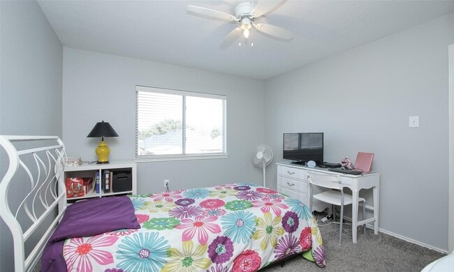 property at 6010 Ridgebriar Ln