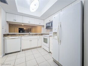 15125 Parkside Dr in Ft. Myers, FL - Building Photo - Building Photo