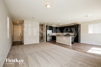 4235 Billowing Breeze Ave in North Las Vegas, NV - Foto de edificio - Building Photo