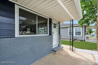 24 Liberta Dr in Toms River, NJ - Building Photo - Building Photo